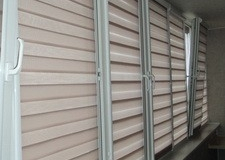 40 - Рулонные шторы Зебра на пластиковые окна